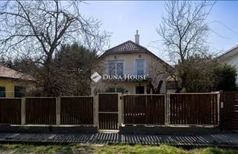 Eladó Budapest III. kerületi családi ház hirdetés (74663449)