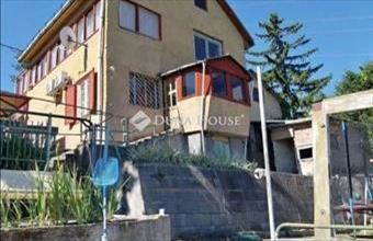 Eladó Budakalászi családi ház hirdetés (74347164)