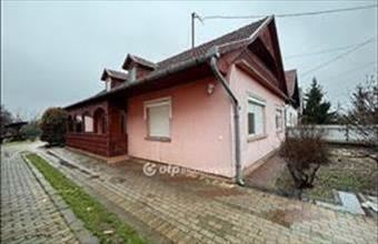 Eladó Békési családi ház hirdetés (79824556)
