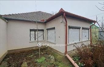 Eladó Szentesi családi ház hirdetés (28479928)