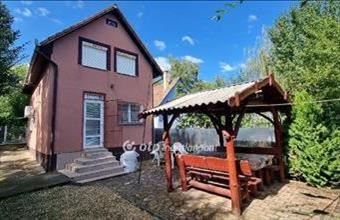 Eladó Hajdúszoboszlói hétvégi ház hirdetés (94845234)