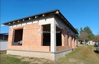 Eladó Csörögi ikerház hirdetés (79423637)