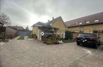 Eladó Vecsési házrész hirdetés (47324884)