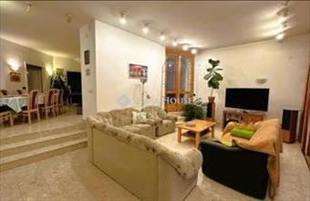 Eladó Budapest II. kerületi családi ház hirdetés (39853323)
