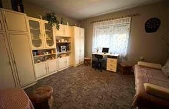 Eladó Nagyesztergári családi ház hirdetés (43293747)