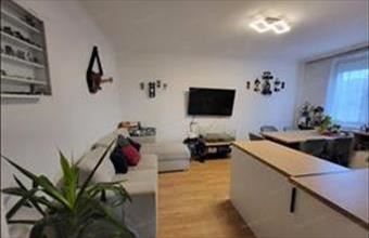 Eladó Győri panel lakás hirdetés (49395255)