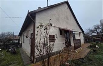 Eladó Gyulai ikerház hirdetés (76793875)