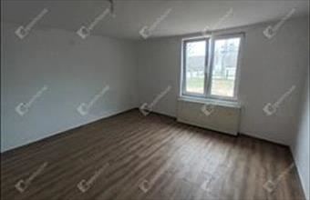 Eladó Esztergomi családi ház hirdetés (43236373)