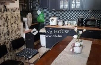 Eladó Budapest VII. kerületi tégla lakás hirdetés (73772377)