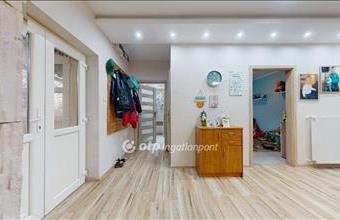 Eladó Csobádi családi ház hirdetés (78777362)