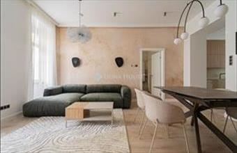 Eladó Budapest VI. kerületi tégla lakás hirdetés (98134389)