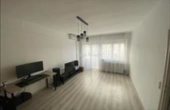 Eladó Budapest XIII. kerületi csúsztatott zsalus lakás hirdetés (34423323)