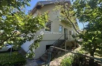 Eladó Bicskei családi ház hirdetés (36333437)