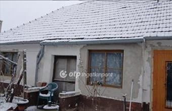 Eladó Pápoci családi ház hirdetés (95452651)