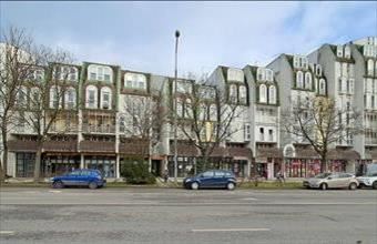 Eladó Bajai üzlethelyiség utcafronton hirdetés (87537848)