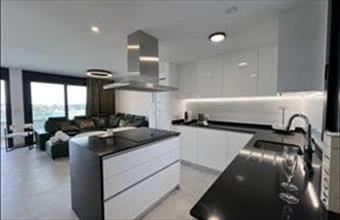 Eladó Spanyolországi tégla lakás hirdetés (66432334)