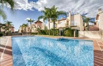 Eladó Spanyolországi sorház hirdetés (29667389)