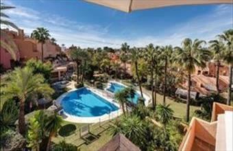 Eladó Spanyolországi sorház hirdetés (67872237)