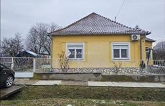 Eladó Kistótfalui családi ház hirdetés (12437277)