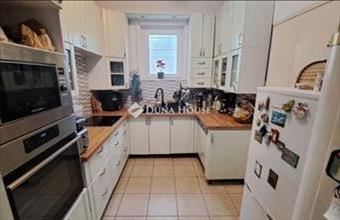 Eladó Vecsési házrész hirdetés (77524337)