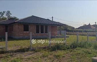 Eladó Ráckevei ikerház hirdetés (35999546)