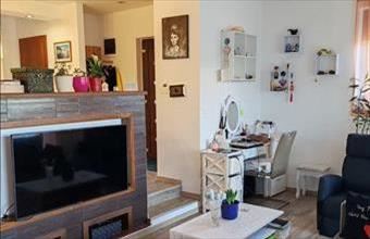 Eladó Mosonmagyaróvári ikerház hirdetés (77574493)