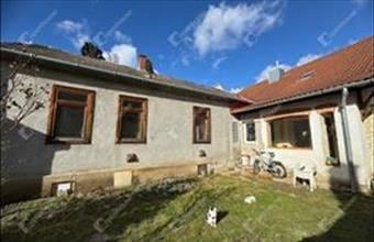 Eladó Szombathelyi családi ház hirdetés (72383656)