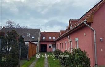 Eladó Egeri tégla lakás hirdetés (34953799)