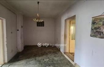 Eladó Egeri családi ház hirdetés (95494729)