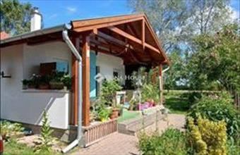 Eladó Tassi családi ház hirdetés (99459379)