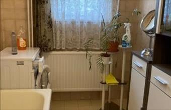 Eladó Budapest III. kerületi családi ház hirdetés (43548346)