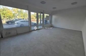 Eladó Szegedi üzlethelyiség utcafronton hirdetés (92465335)