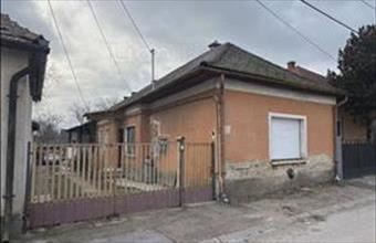 Eladó Székesfehérvári tégla lakás hirdetés (83592363)