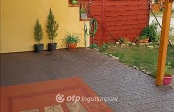 Eladó Tárnoki házrész hirdetés (47749894)