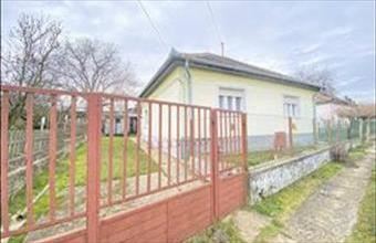 Eladó Csécsei családi ház hirdetés (48455483)