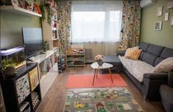 Eladó Szegedi panel lakás hirdetés (98454377)