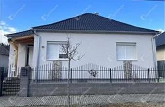 Eladó Győri családi ház hirdetés (43595454)