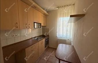 Eladó Keszthelyi tégla lakás hirdetés (67992565)