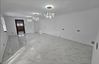 Eladó Lajoskomáromi családi ház hirdetés (51341633)