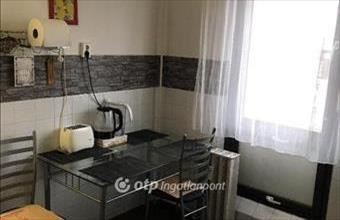 Eladó Pécsi panel lakás hirdetés (99354334)