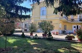 Eladó Veszprémi családi ház hirdetés (32645716)