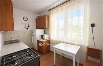 Eladó Győri panel lakás hirdetés (79472265)