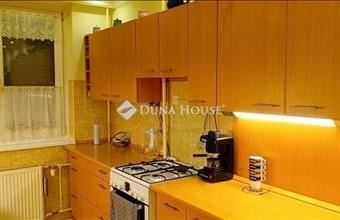 Eladó Budapest III. kerületi panel lakás hirdetés (72189797)