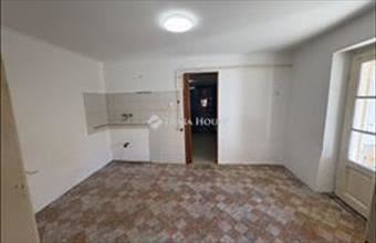 Eladó Jászberényi családi ház hirdetés (89875259)