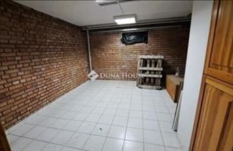 Eladó Tápiószecsői családi ház hirdetés (44437323)