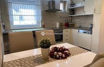 Eladó Kecskeméti tégla lakás hirdetés (95272744)