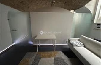 Eladó Budapest IX. kerületi üzlethelyiség utcafronton hirdetés (42437941)