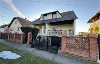 Eladó Ikervári családi ház hirdetés (26996333)