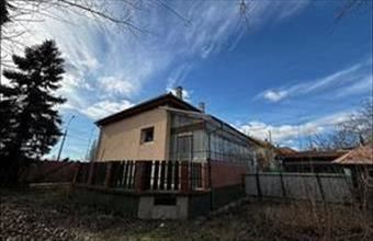 Eladó Budapest IV. kerületi családi ház hirdetés (29493836)