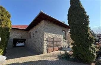 Eladó Budakalászi családi ház hirdetés (79597643)